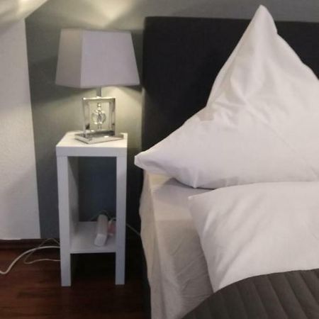 Ferienwohnung mit Parkplatz Erfurt Exterior foto