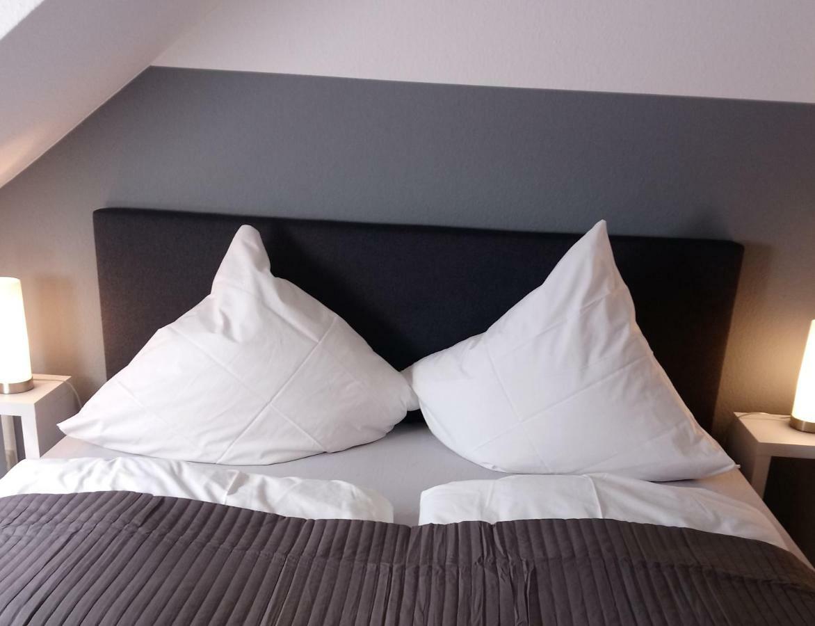 Ferienwohnung mit Parkplatz Erfurt Exterior foto