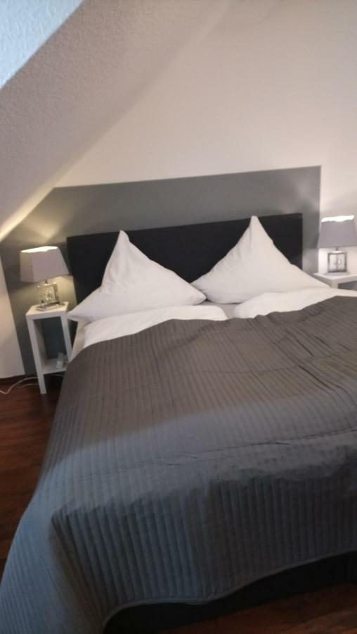 Ferienwohnung mit Parkplatz Erfurt Exterior foto